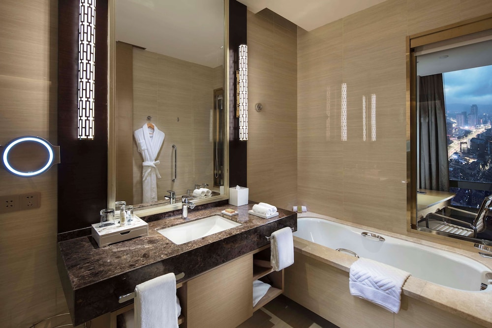 Hilton Yantai 17/64