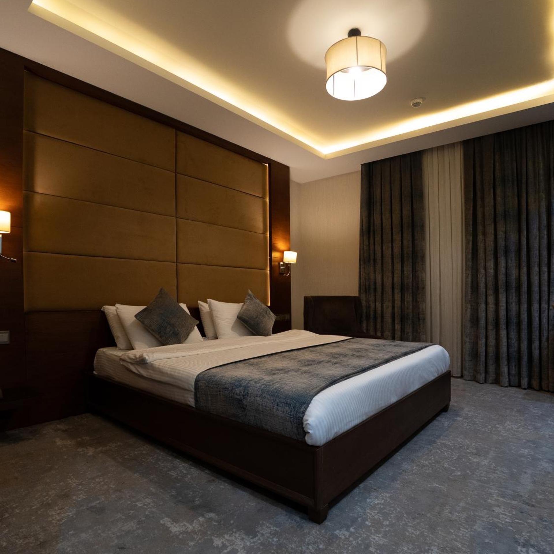 Hyksos Hotel 26/62