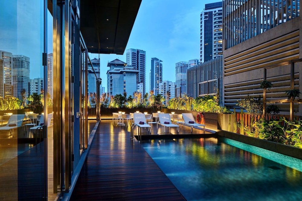 YOTEL Singapore, Select by Hilton 43/49
