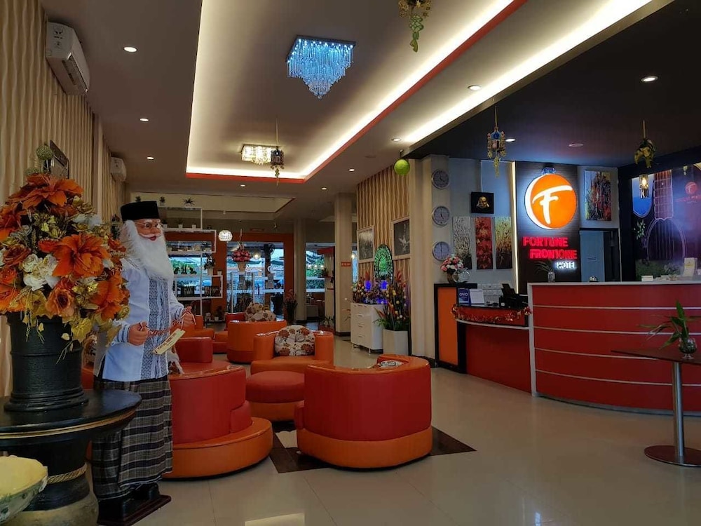 Fortune Front One Hotel Kendari 19/33