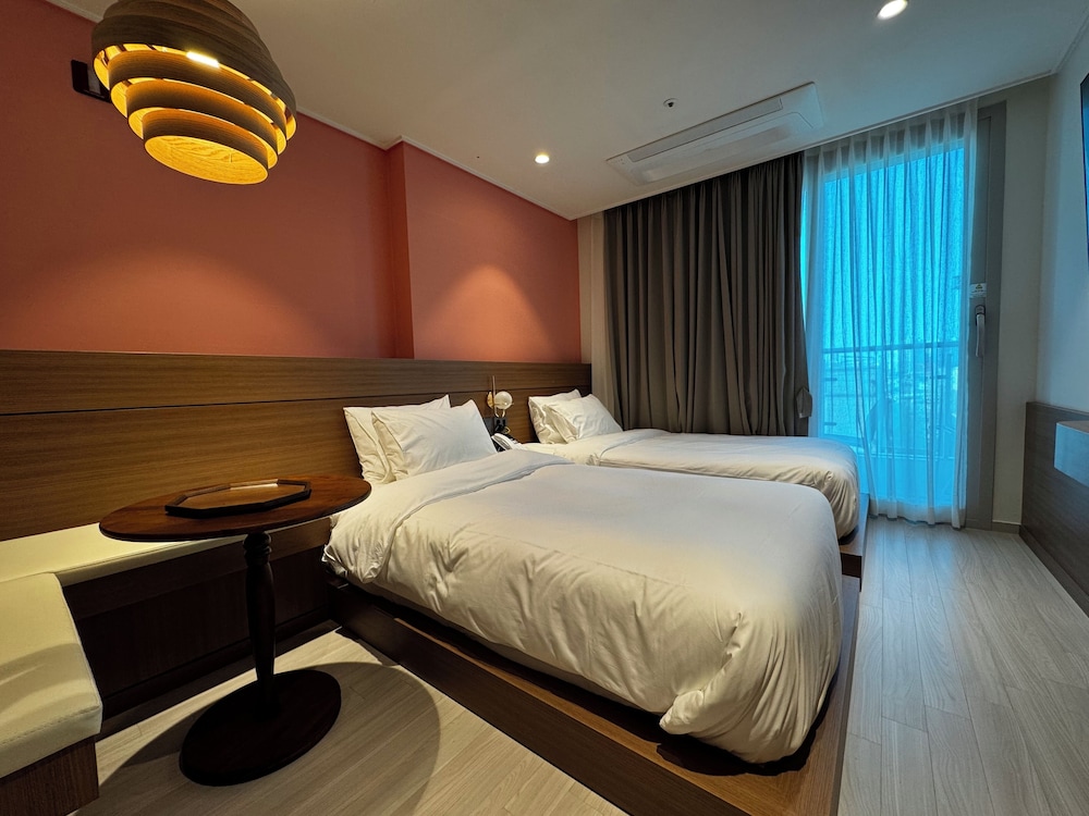 Hotel Around Sokcho 36/62