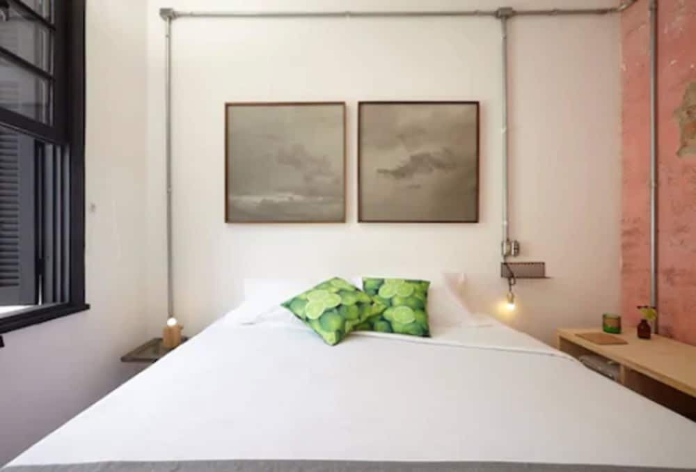GUEST URBAN HOTEL 36/56