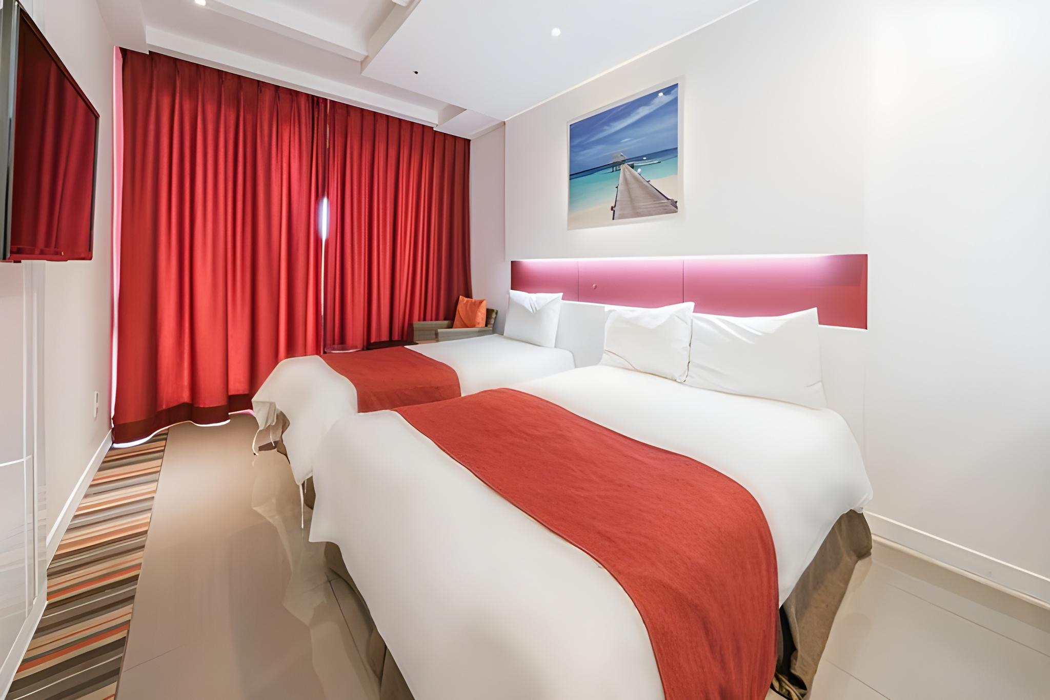 Room, 1 Double and 1 Single Bed, Village View