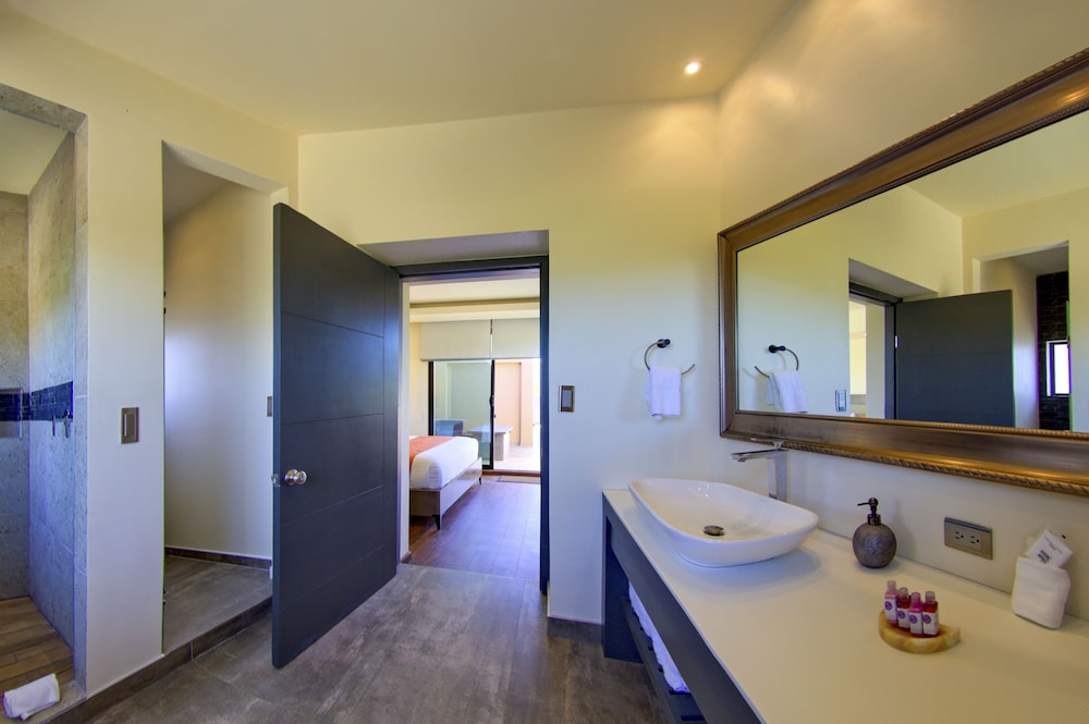 Penthouse, King Bed, Hotel Entre Viedos 5/5