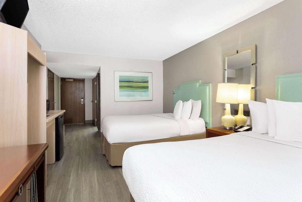 Baymont by Wyndham Orlando-International Dr-Universal Blvd 9/50