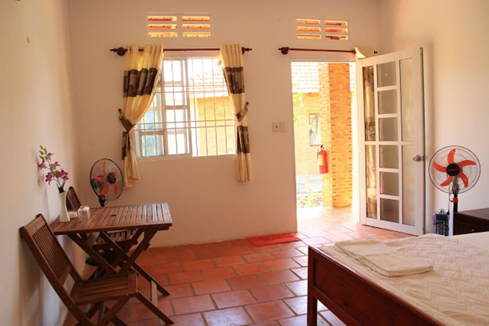 Vung Bau Resort 37/66