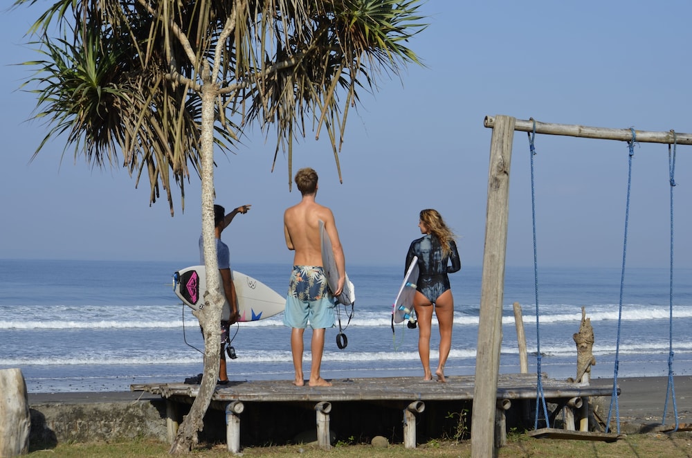 West Break Bali Medewi 23/39