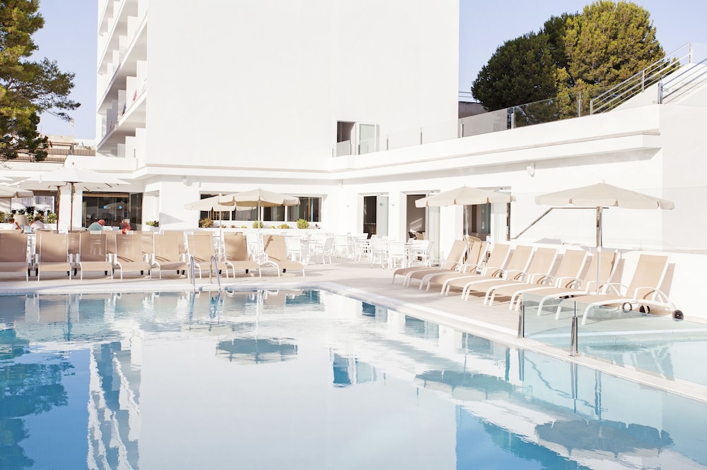 Grupotel Farrutx 54/58
