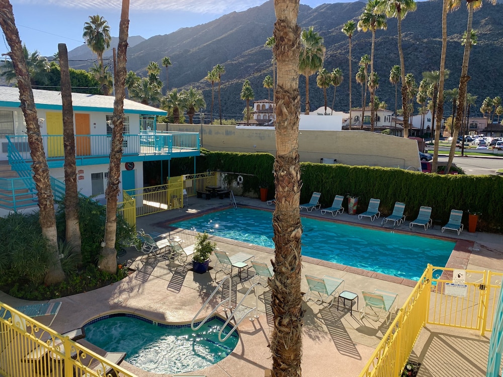 Adara Hotel Palm Springs 50/53