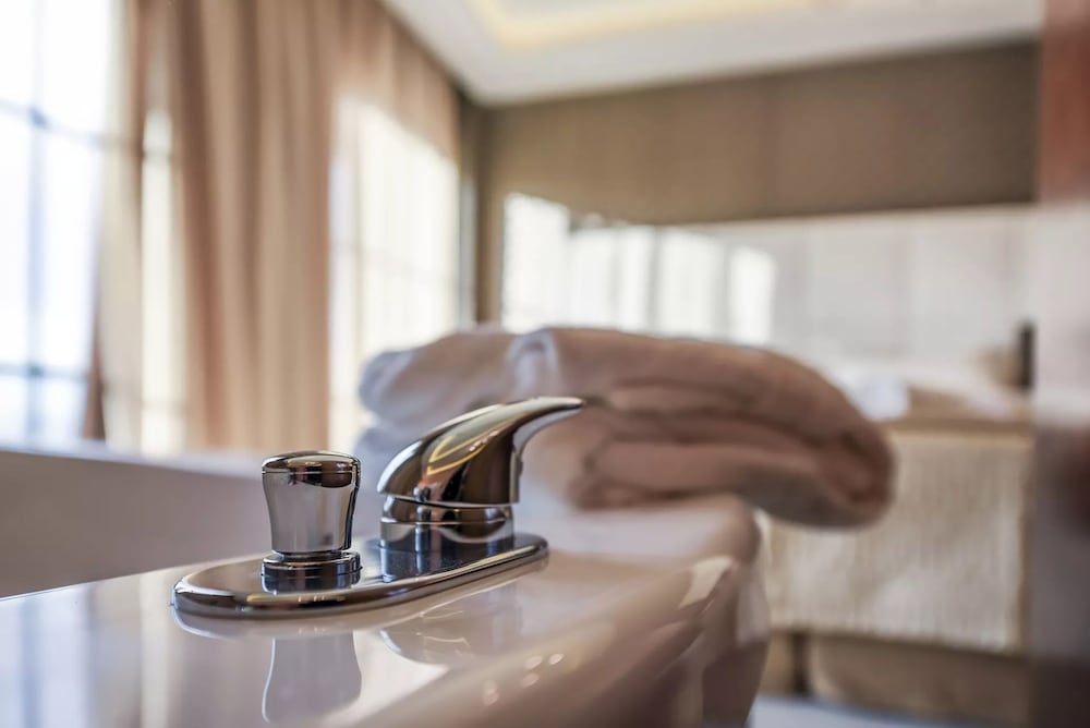 Elegance Luxury Executive Suites - Adults Only 20/58