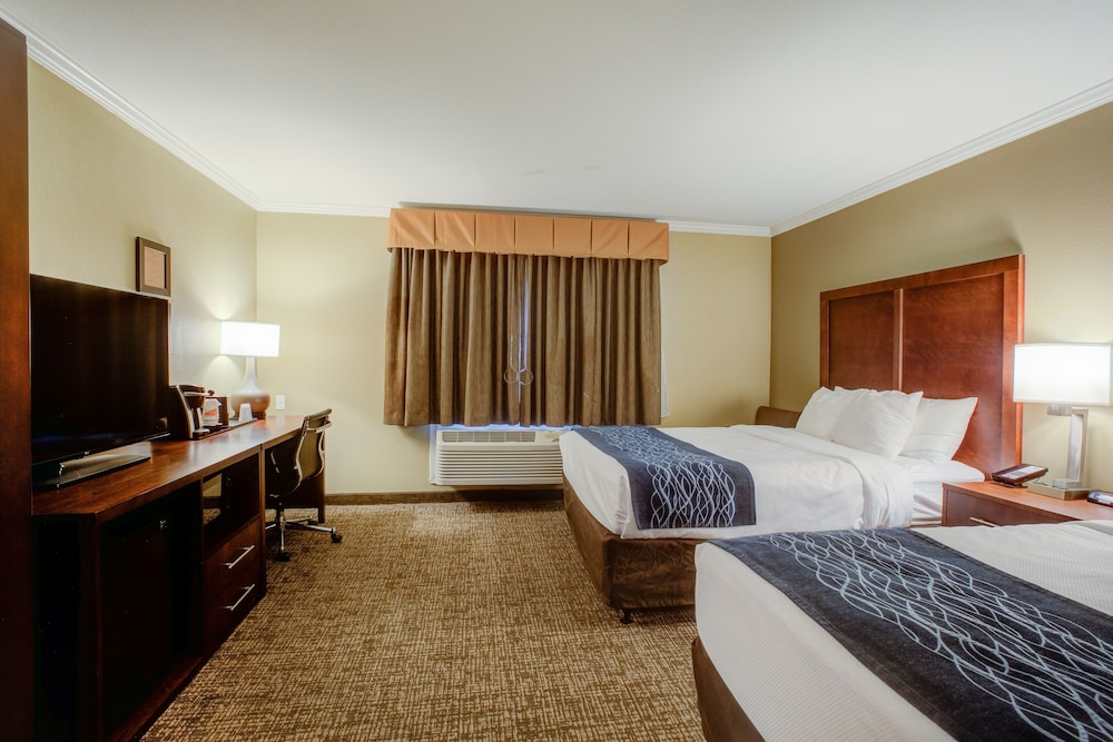 Upgrade, 2 Queen Beds