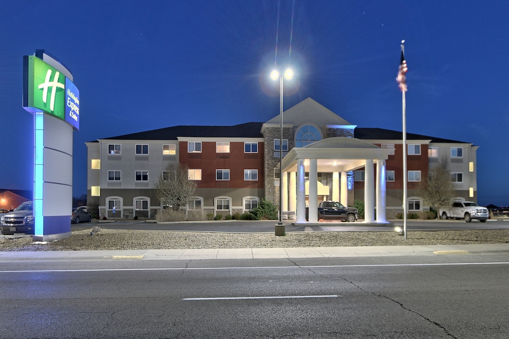 Holiday Inn Express Hotel And Suites Portales 3/70