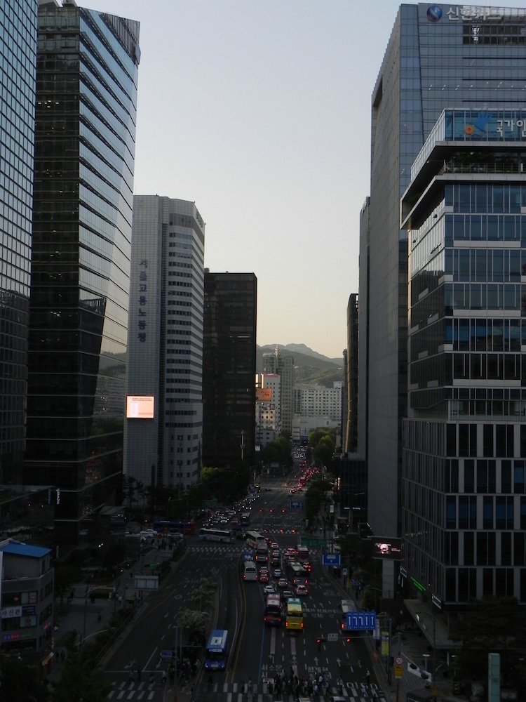 EHWA HOTEL MYEONGDONG 63/69