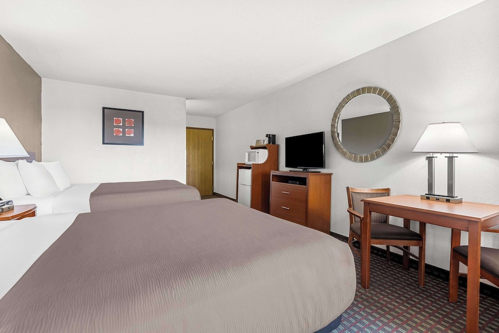 ROOM, 2 QUEEN BEDS