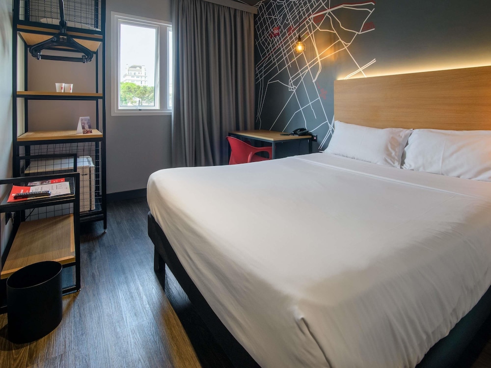 APARTMENT, DOUBLE BED