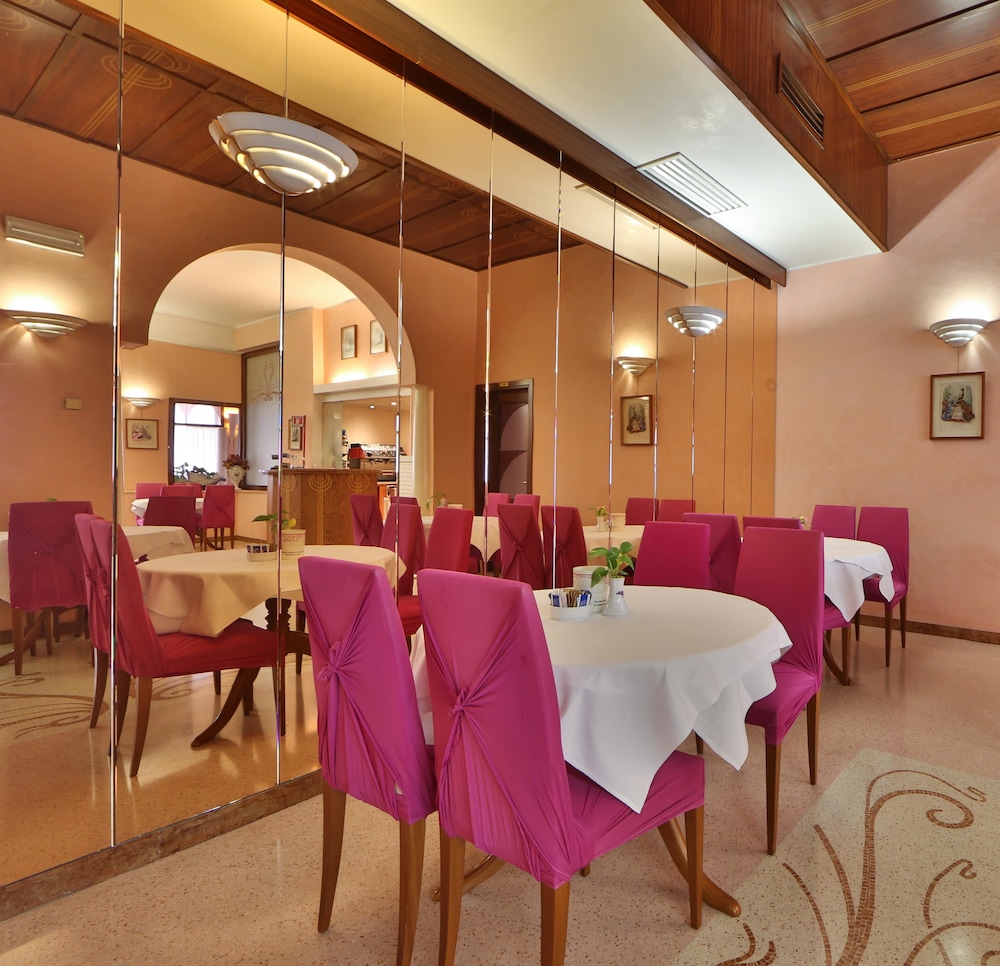 Hotel San Giusto 56/66