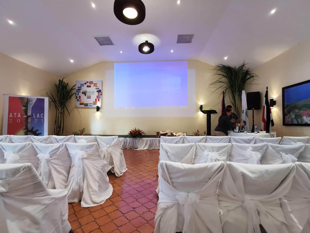 Hotel Condovac La Costa 57/72