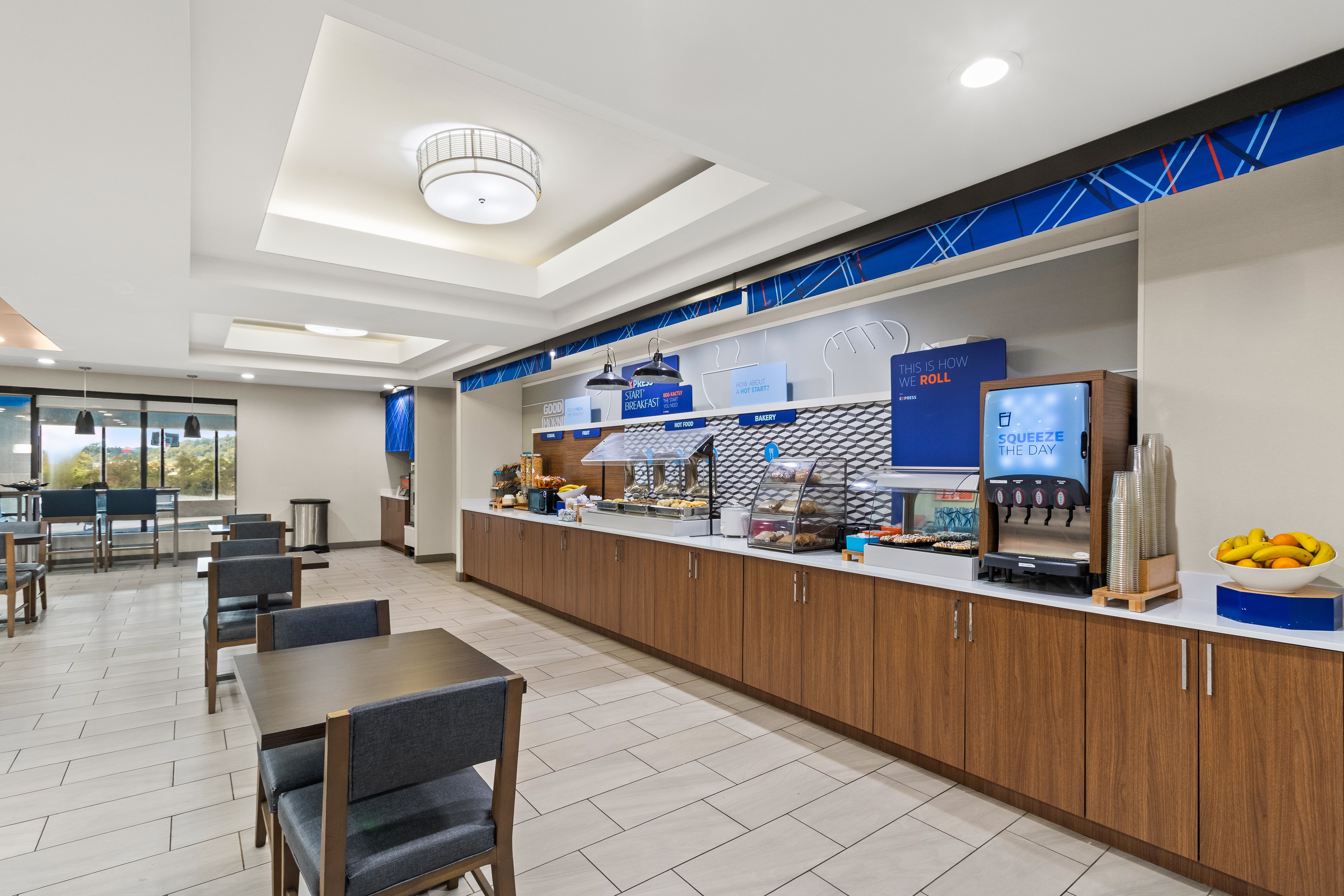 Holiday Inn Express Hotel And Suites Fairmont 53/64