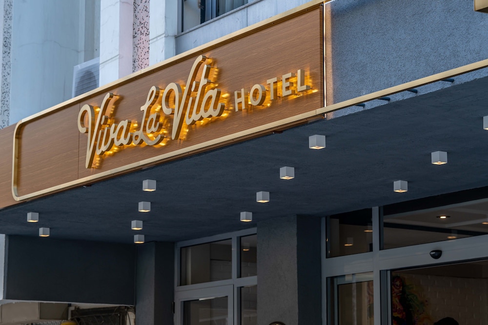 Viva La Vita Hotel Bornova 2/40