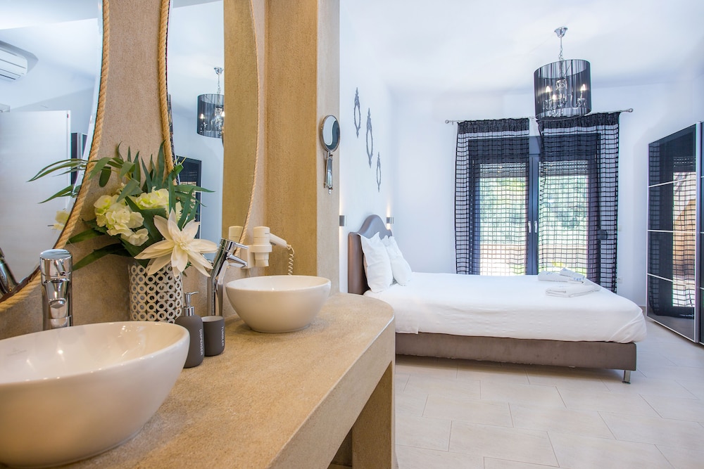 Golden King Villas Skiathos 55/60