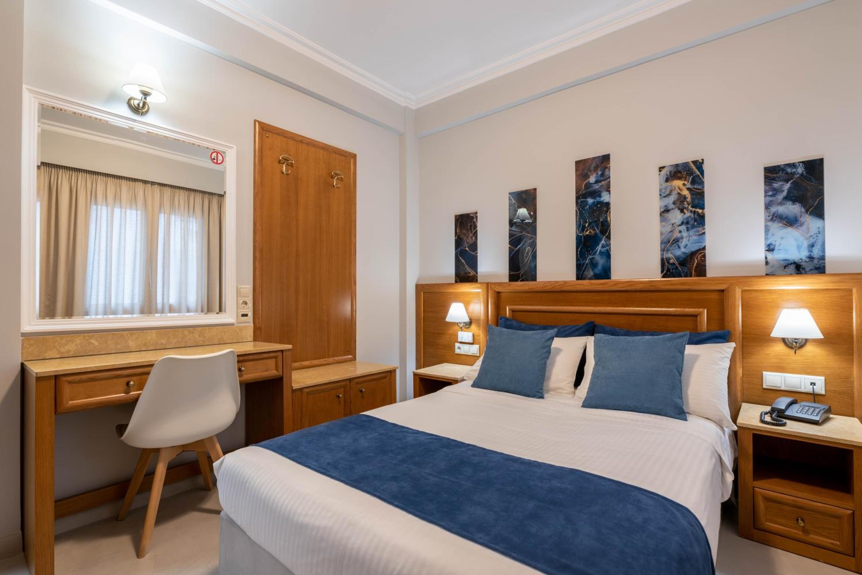 Room, Single