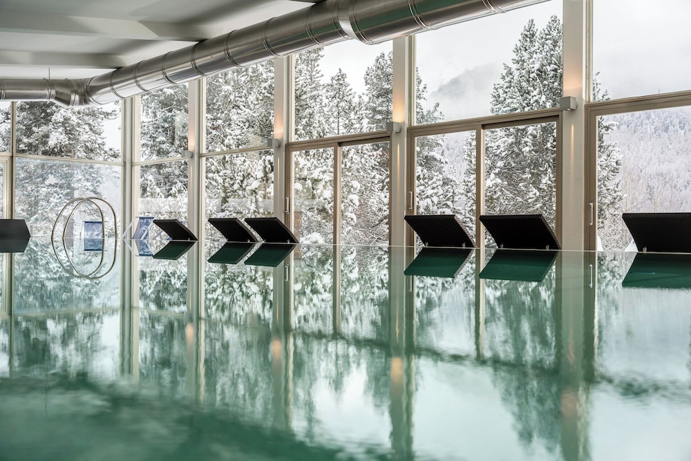 Hotel Schloss Pontresina Family & Spa 25/50