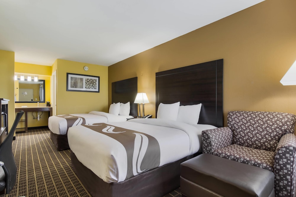 Quality Inn London North KY 16/44