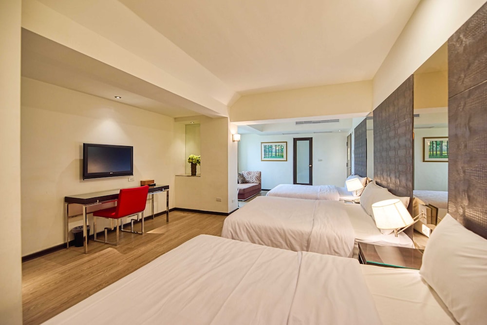 Jih Lih Hotel 11/38