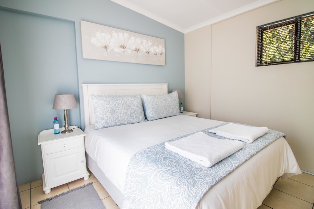 Little Rose Guesthouse & Self-Catering 19/50