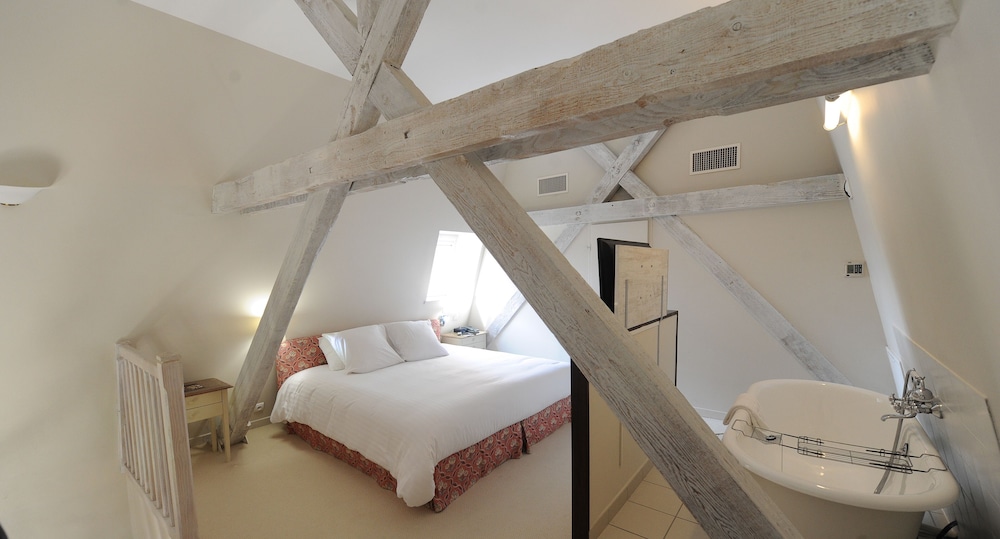 Hotel Villa Navarre 50/52
