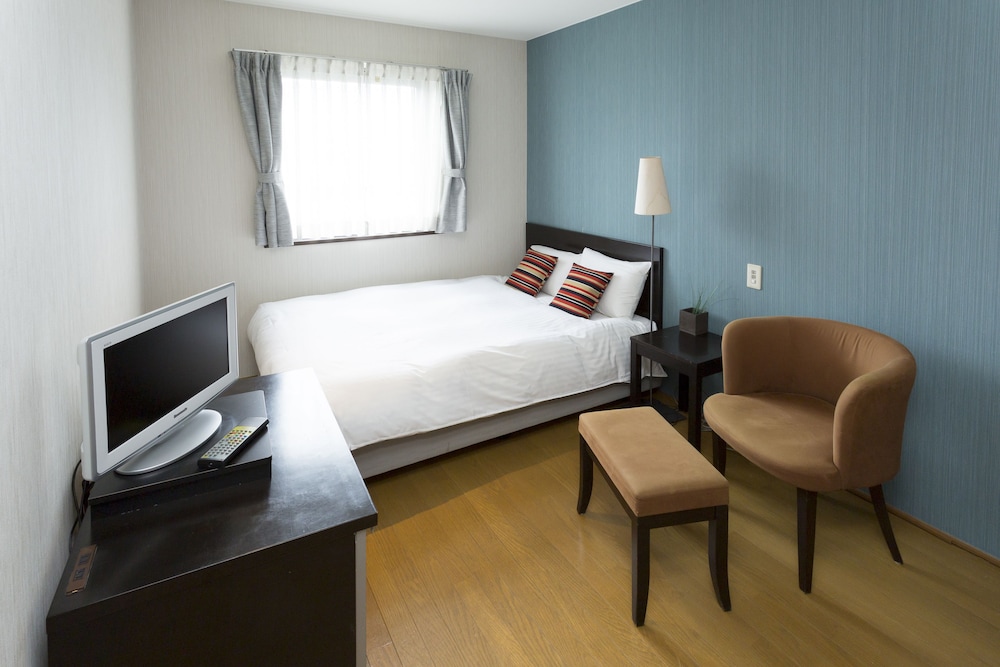Room, Double Bed, No Parking, Smoking