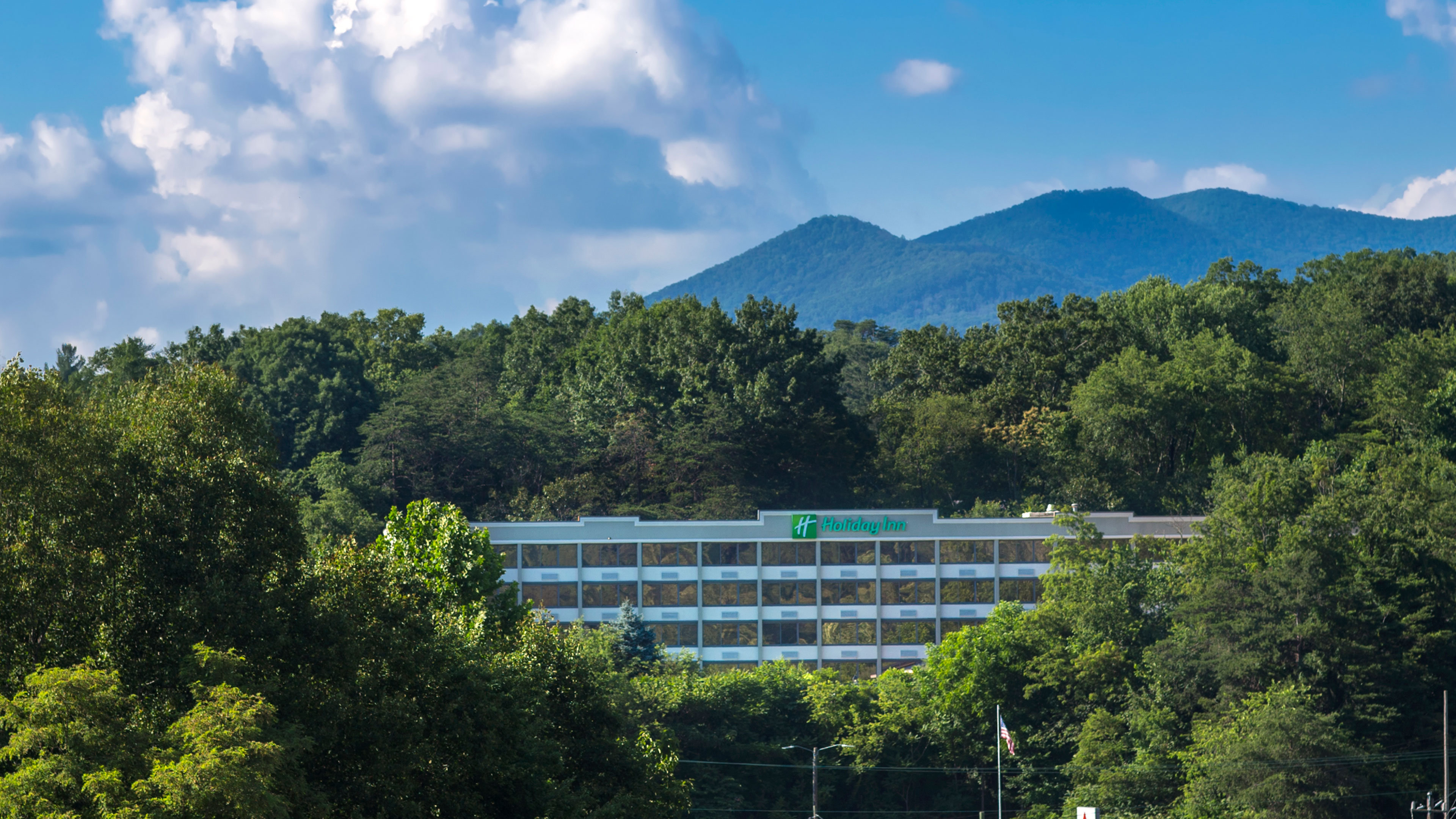 Holiday Inn Biltmore East 4/61