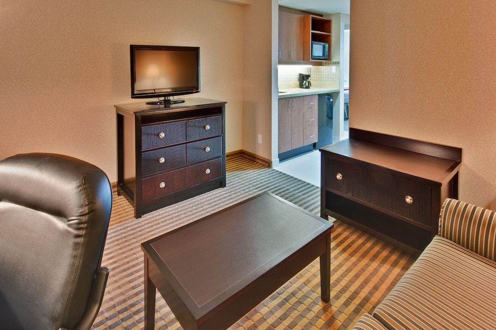 Newmarket Hotel And Suites 56/66