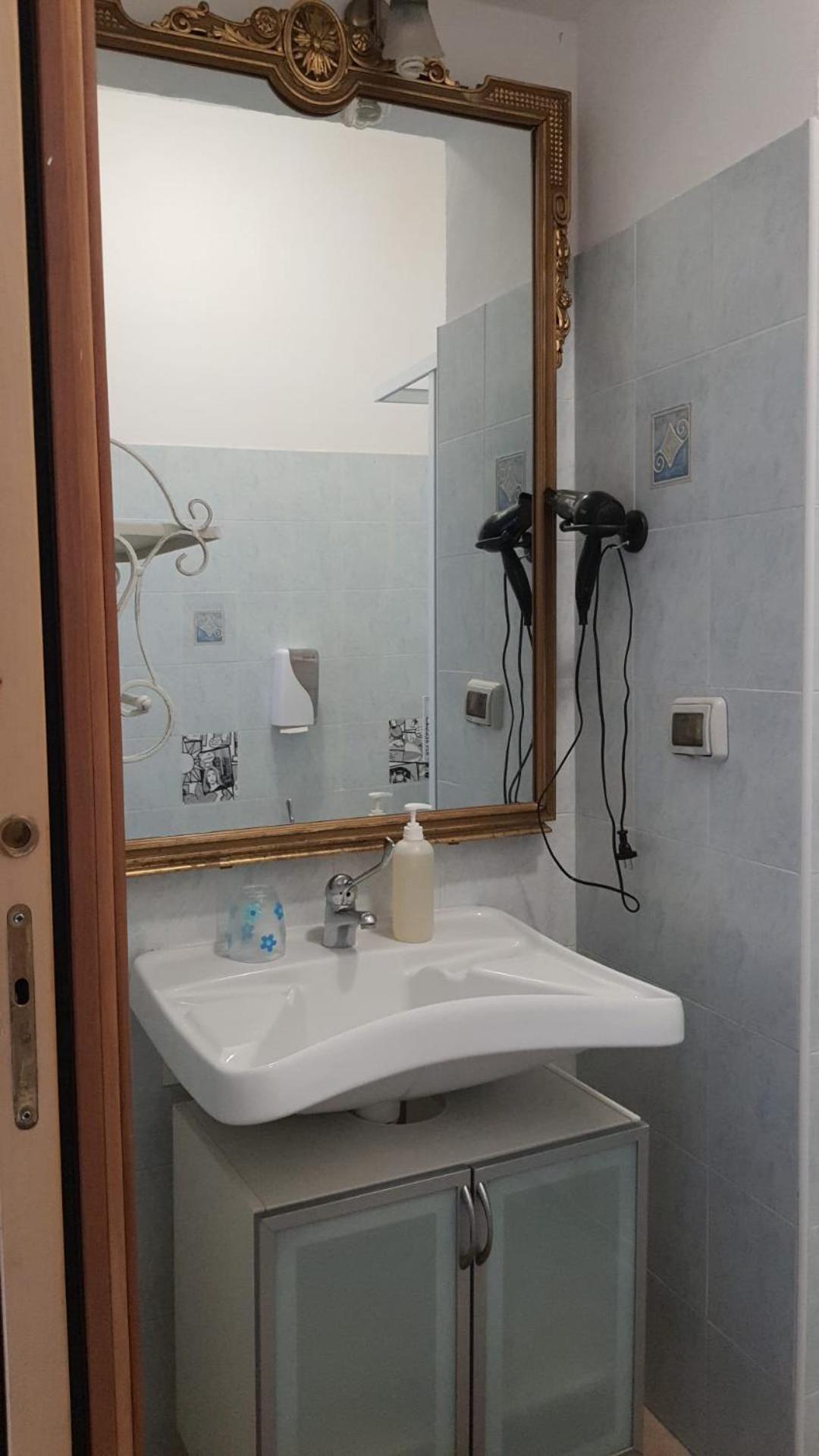 غرفة رباعية، Hotel Avalon 9/10