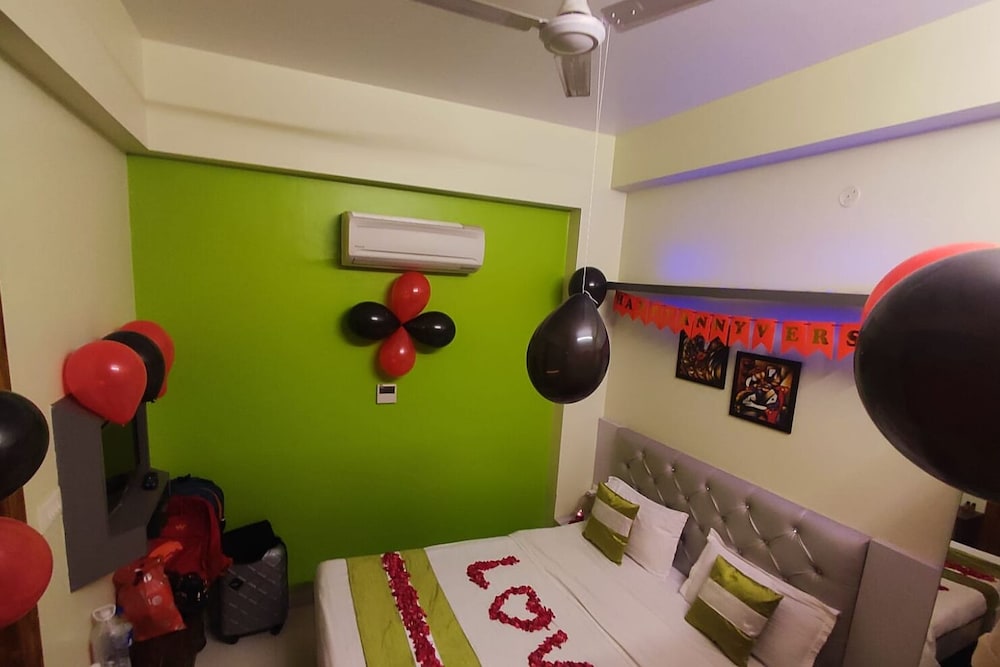 Hotel Prabhat 27/50