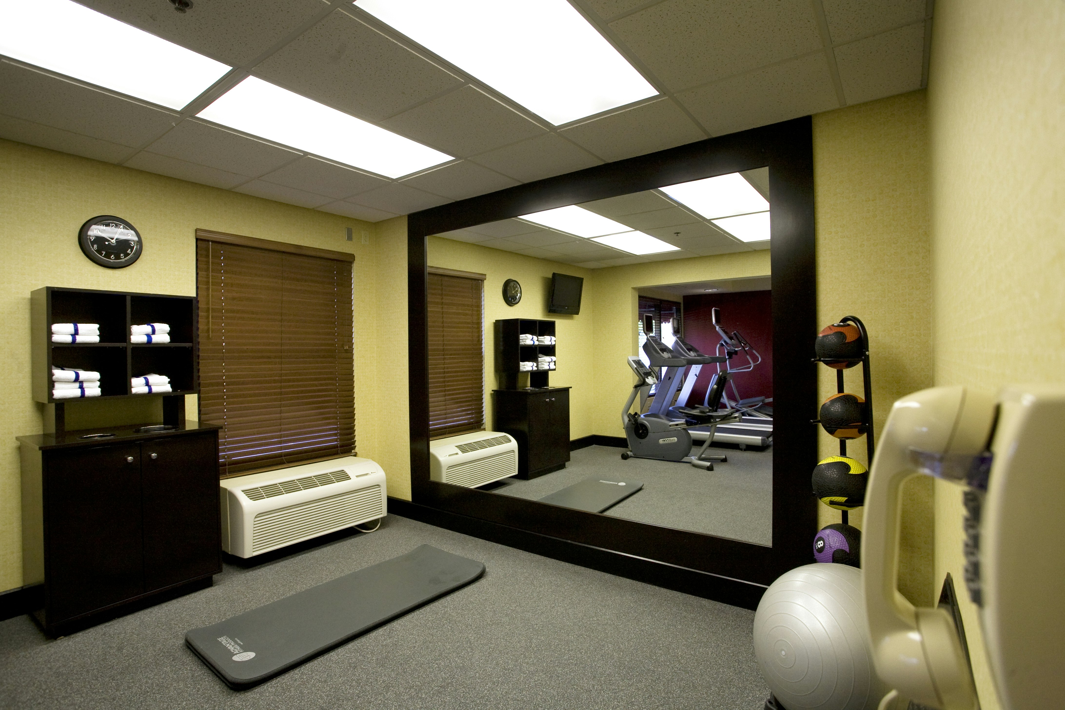 Hampton Inn Atlanta Newnan 39/69