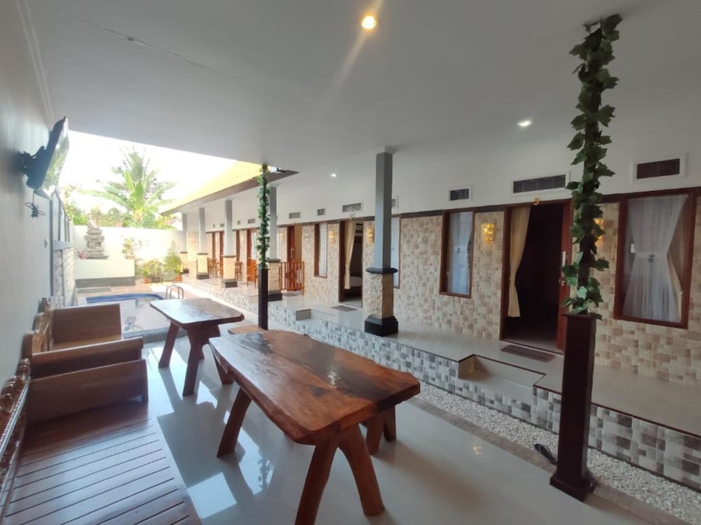 Gedhong Hostel 32/40