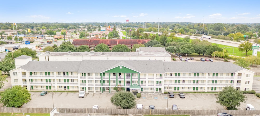 Siegel Select Baton Rouge 2/8