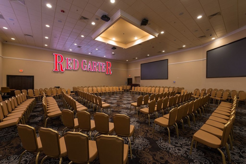 Red Garter Hotel and Casino by Red Lion Hotels 28/36