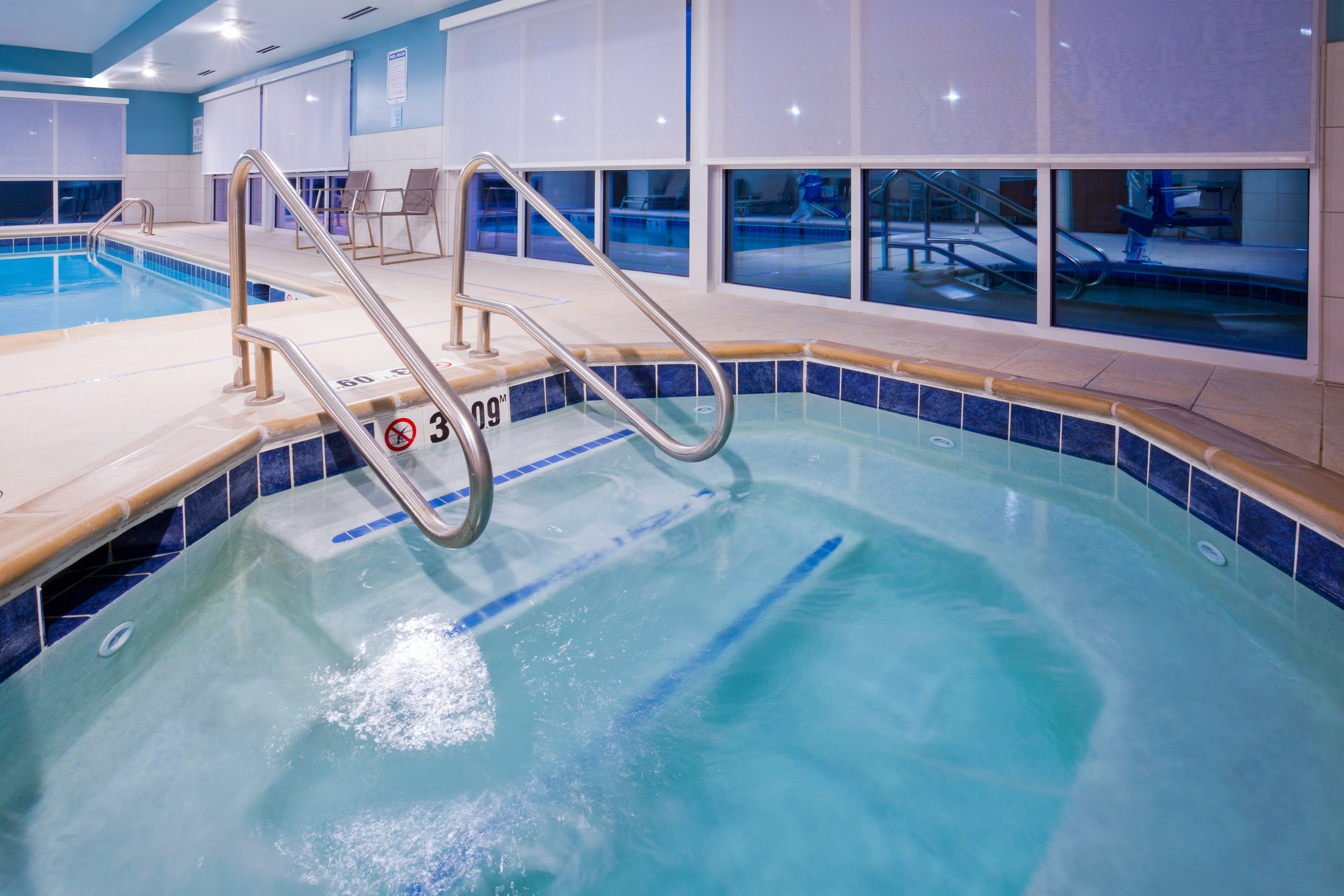 Holiday Inn Express And Suites Des Moines Downtown 29/55