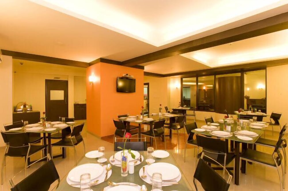 Pearlsuites 32/50