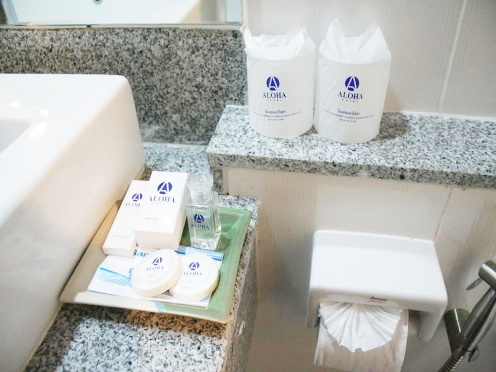 ALOHA HOTEL HAT YAI 66/66
