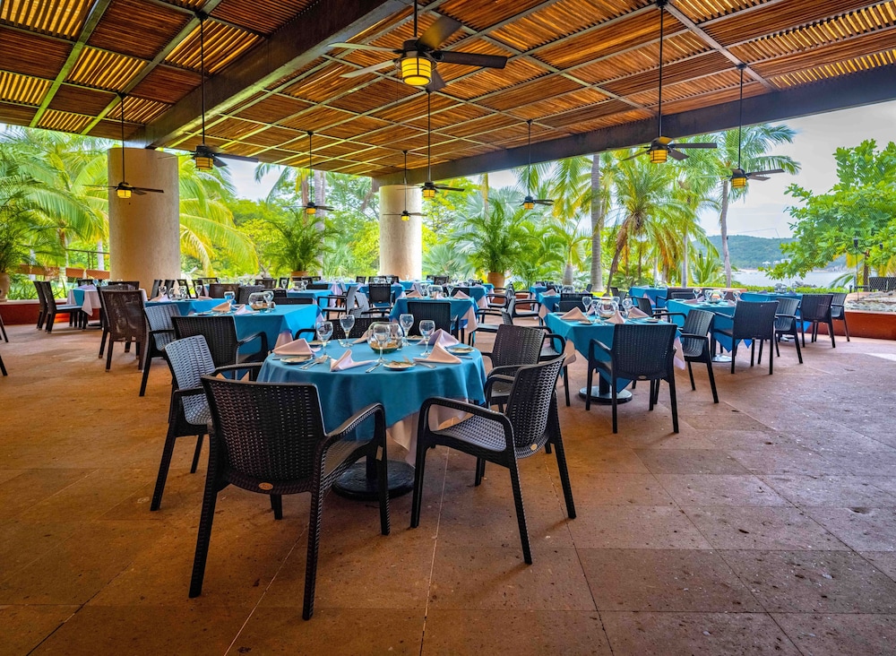 Las Brisas Huatulco 56/79