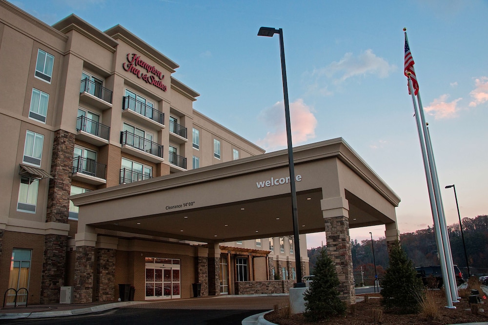 Hampton Inn & Suites Boone in BOONE - NC
