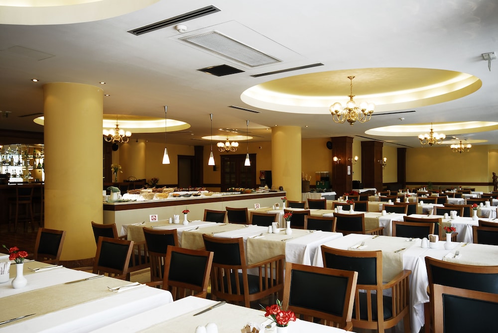 Taksim Metropark Hotel 43/50