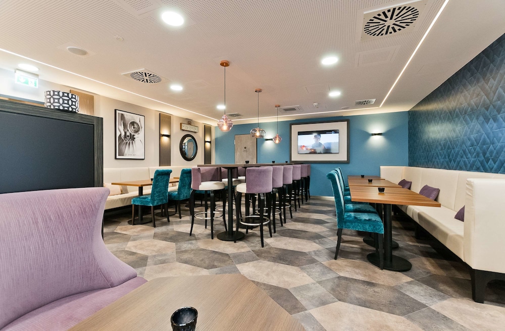 elaya hotel munich city, Trademark Collection by Wyndham 41/48