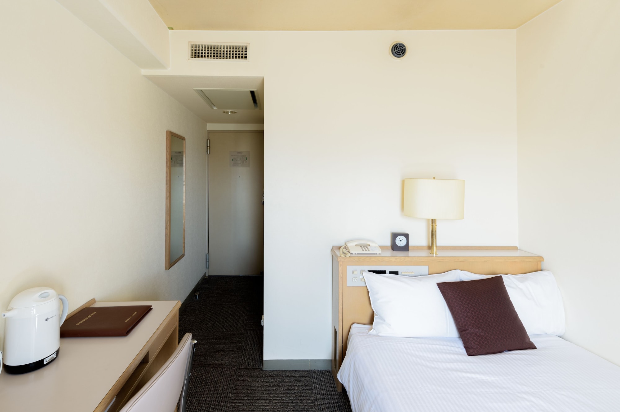 1 BEDROOM, ECONOMY