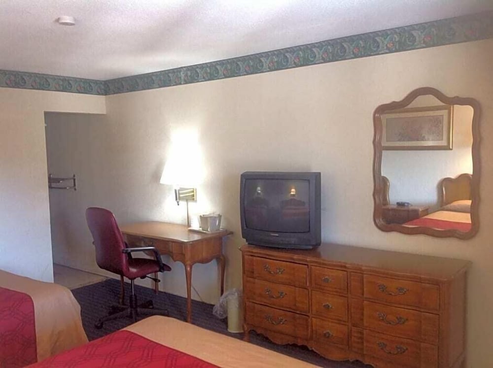 New Haven Inn 29/32