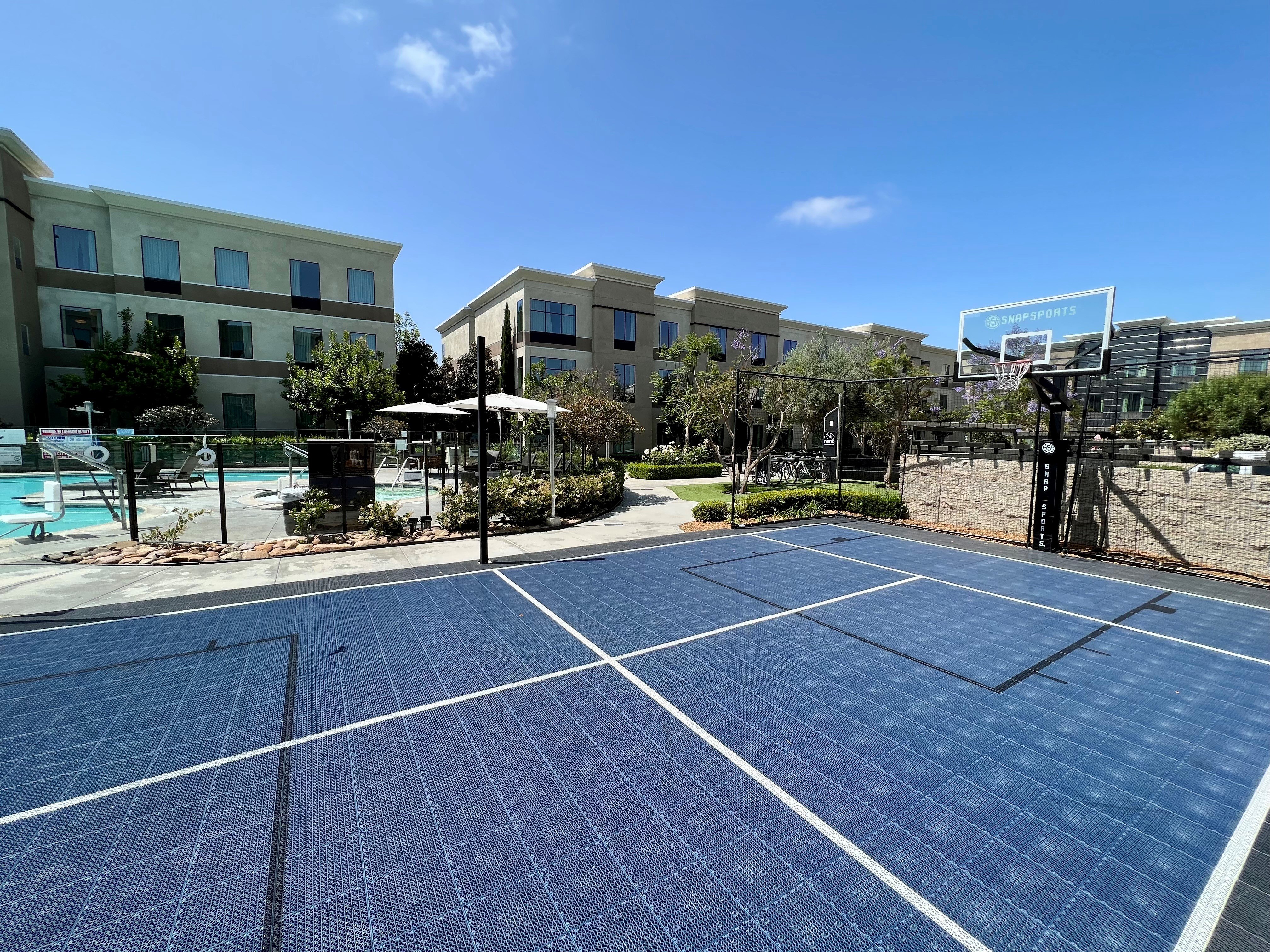 Holiday Inn Carlsbad 39/73