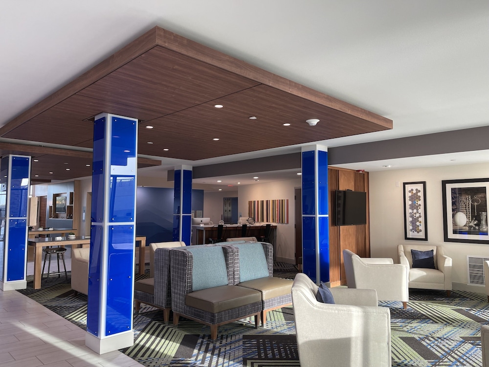 Holiday Inn Express and Suites Blythe 23/43